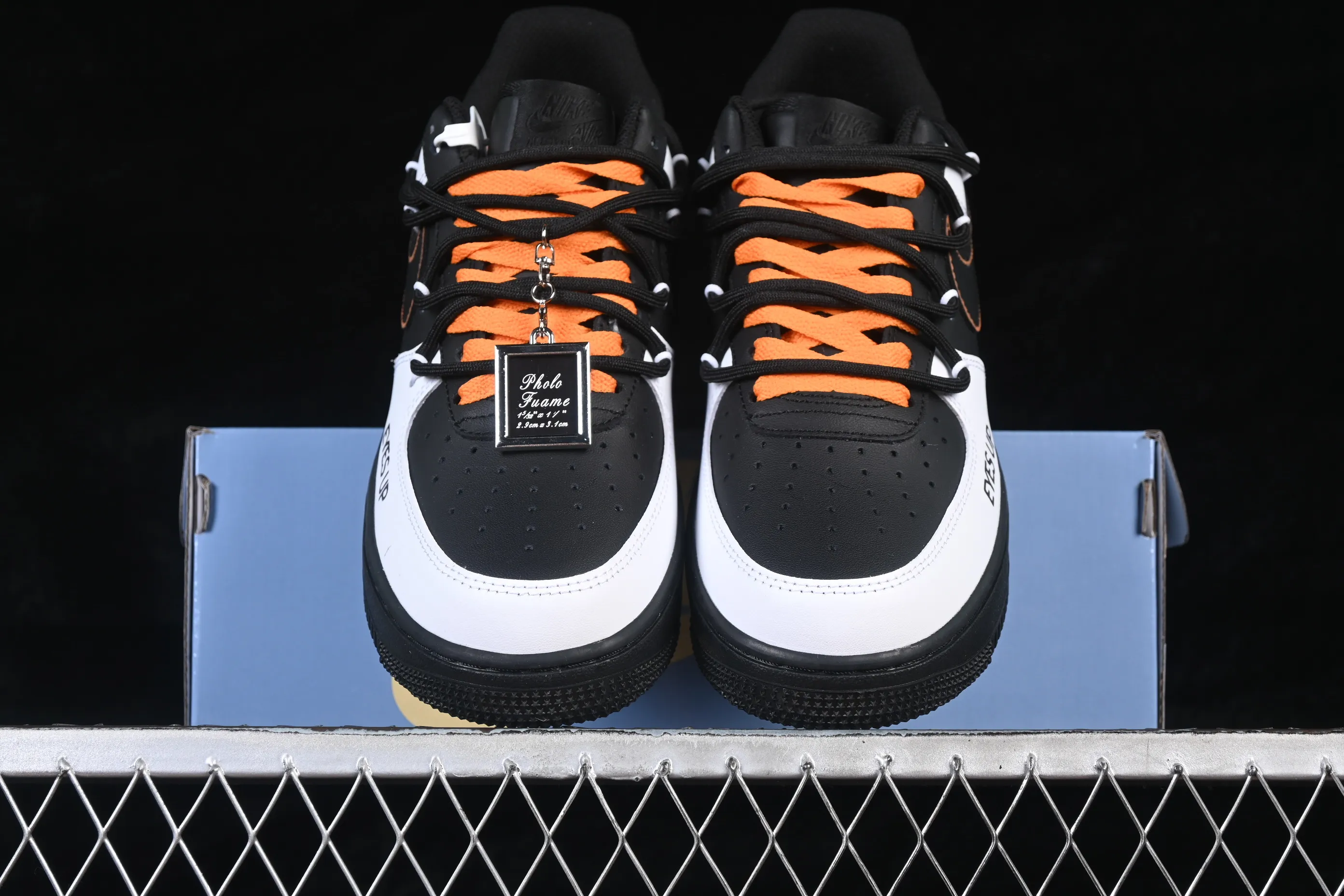 All categories Nk Air Force 1 Air Force series Nk Air Force 1 Low Air Force low-top Nike Air Force 1'07 Low Two-dimensional theme Never stop Emotional sketch Air Force 1 low-top casual sneakers ZH0316-163